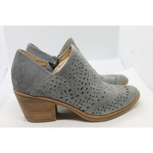 Sofft Amberly Gray Perforated Suede Booties sz 8.5M